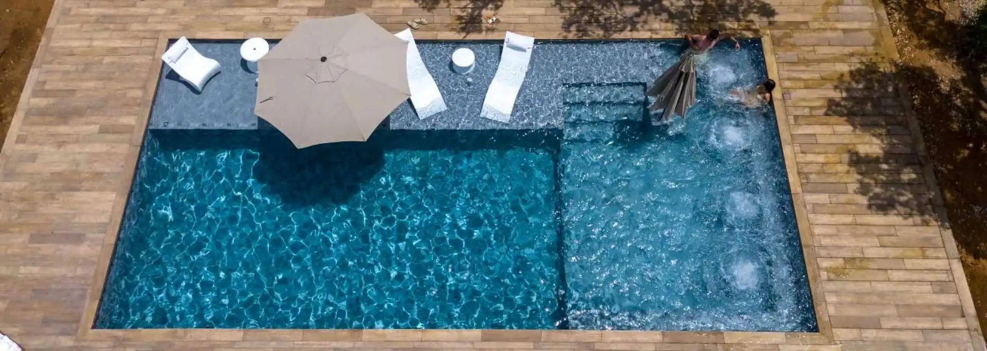 How do Our Liners and Membranes Fight Against Fading and Chemical Damage?